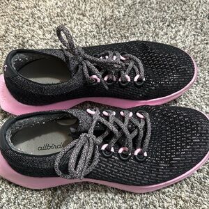 Women’s Allbirds Tree Dasher 2, Limited Edition Pink/Black, Size 9